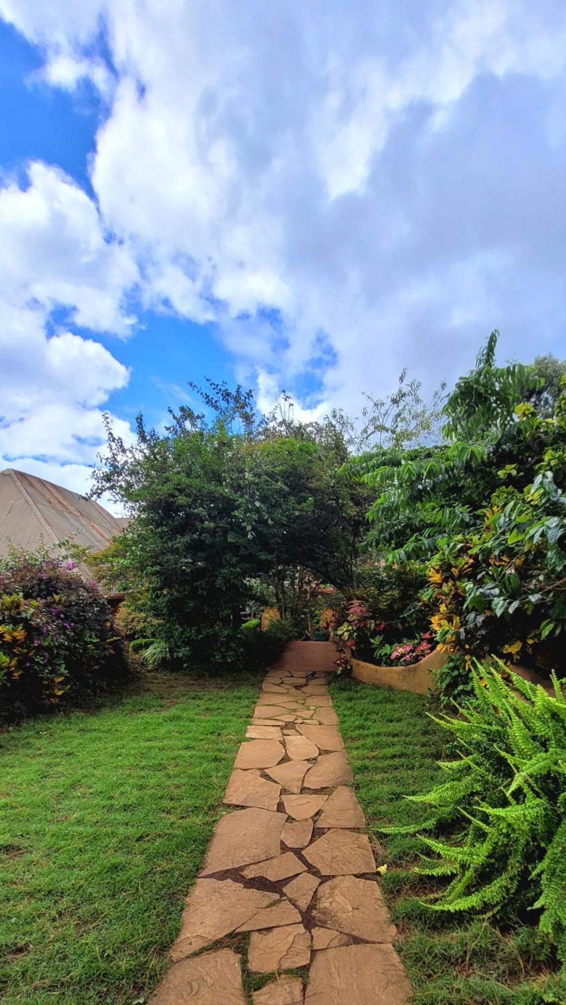 Babylon Lodge Marangu Luaran gambar