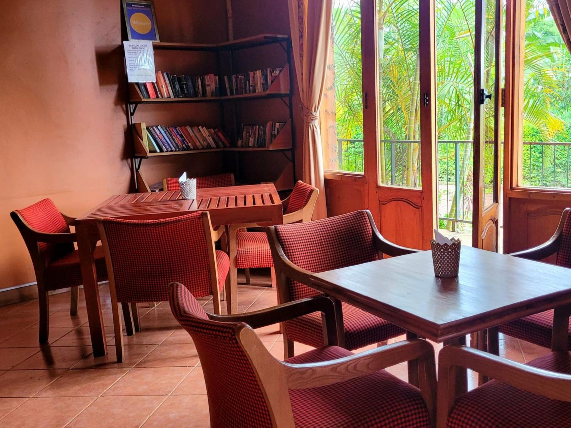 Babylon Lodge Marangu Luaran gambar